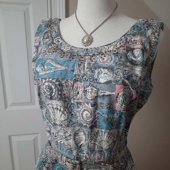 Vintage 1950s Sidney Kramer Seashell Dress - Picture 2 of 11